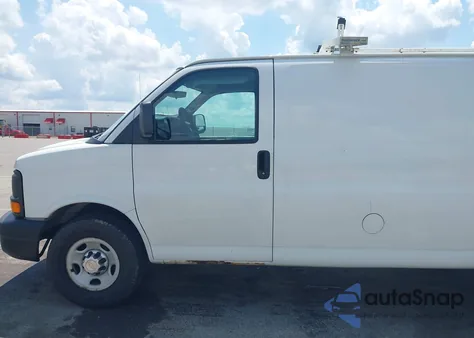 2012 Chevrolet Express 2500 Work Van z USA, uszkodzony, nr VIN 1GCWGFBA6C1146853